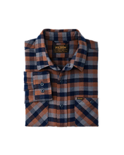 Load image into Gallery viewer, Filson Rangeland Flannel Shirt