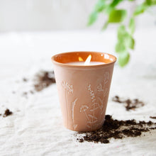 Load image into Gallery viewer, Garden Pot Candle
