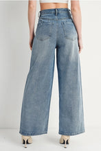 Load image into Gallery viewer, High Rise Wide Leg Jeans