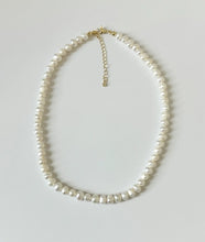 Load image into Gallery viewer, Cassie Pearl Necklace
