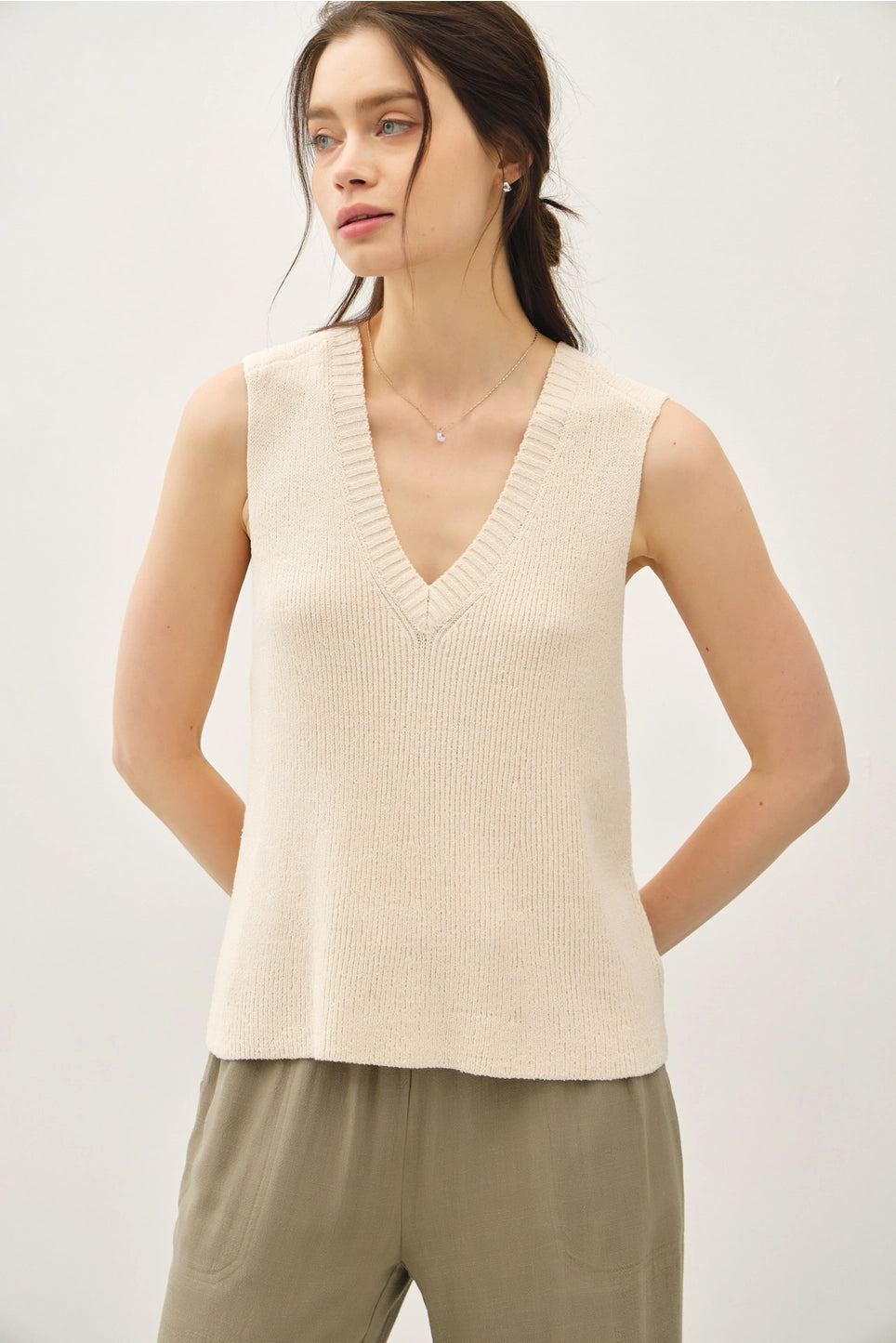 Knit Boxy V Neck Tank