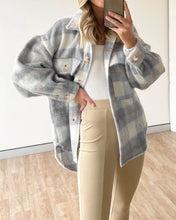 Load image into Gallery viewer, Vintage Flannel Button Jacket
