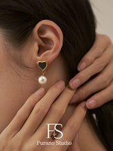 Load image into Gallery viewer, 18K Black Heart Pearl Earrings
