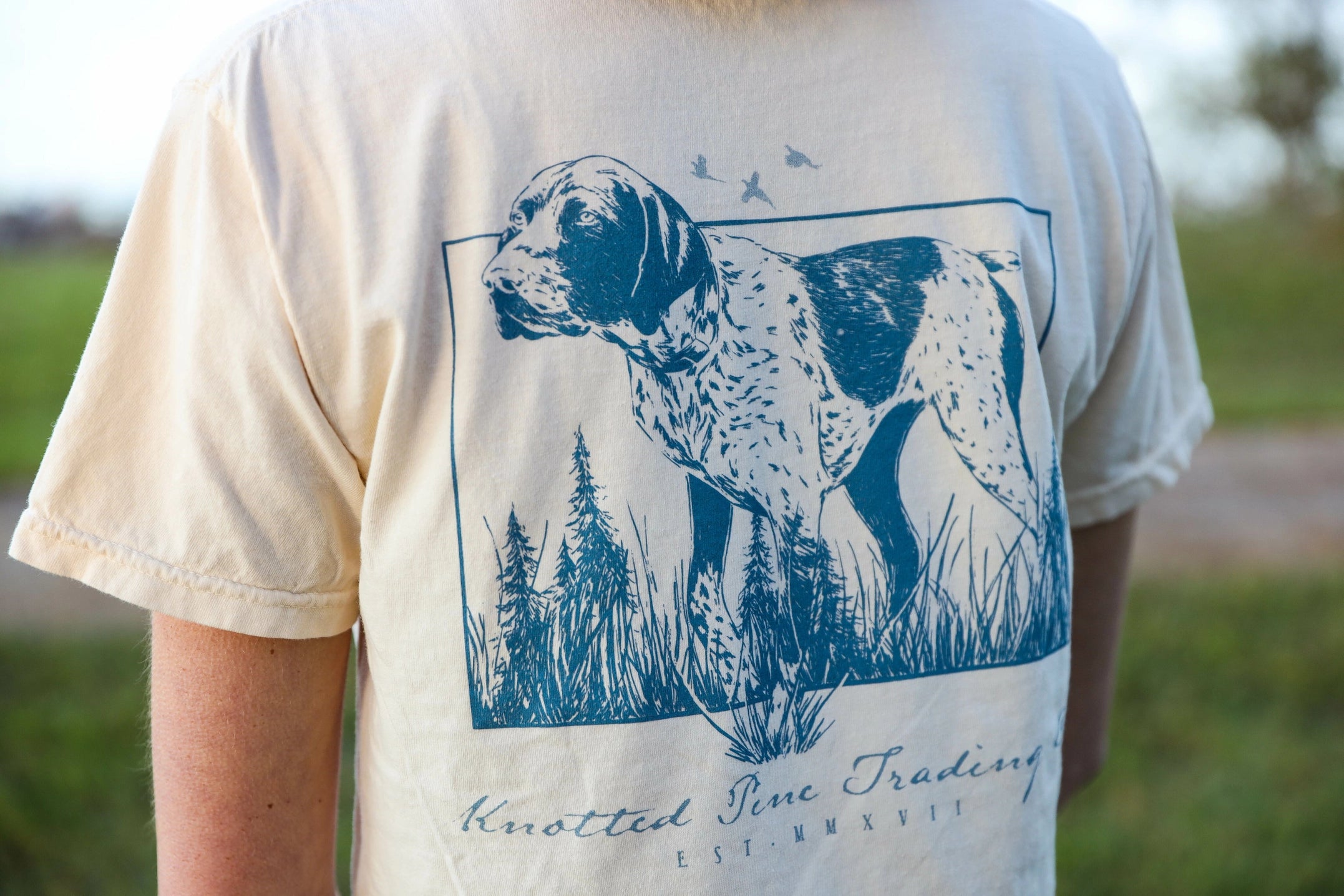 Knotted Pine Graphic Tee - Pointer