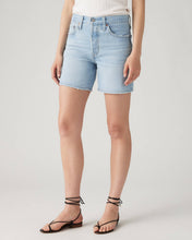 Load image into Gallery viewer, Levi&#39;s Mid Thigh Shorts

