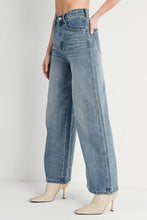 Load image into Gallery viewer, High Rise Wide Leg Jeans
