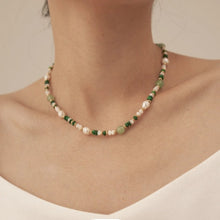 Load image into Gallery viewer, Green Beaded Necklace
