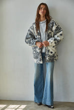 Load image into Gallery viewer, Paisley Sherpa Jacket
