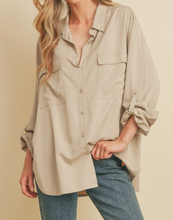 Load image into Gallery viewer, Tencel Oversized Shirt
