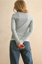 Load image into Gallery viewer, Color Contrasted Long Sleeve Top

