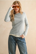 Load image into Gallery viewer, Color Contrasted Long Sleeve Top

