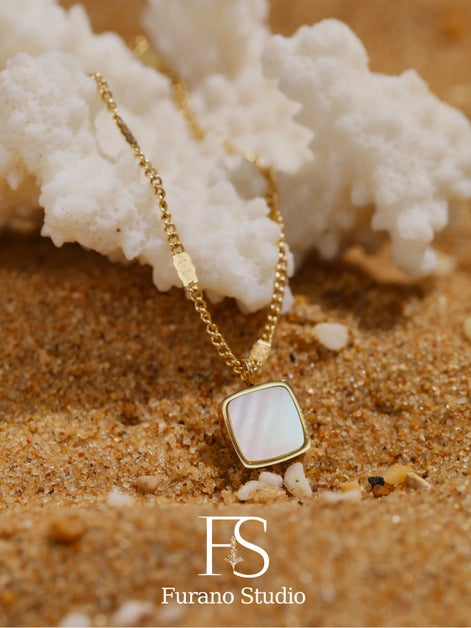 Gold Pearl Square Pendant Necklace