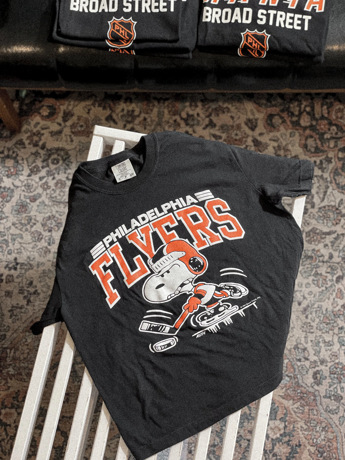 Flyers Cropped Tee