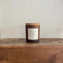 Load image into Gallery viewer, Amber Soy Candle
